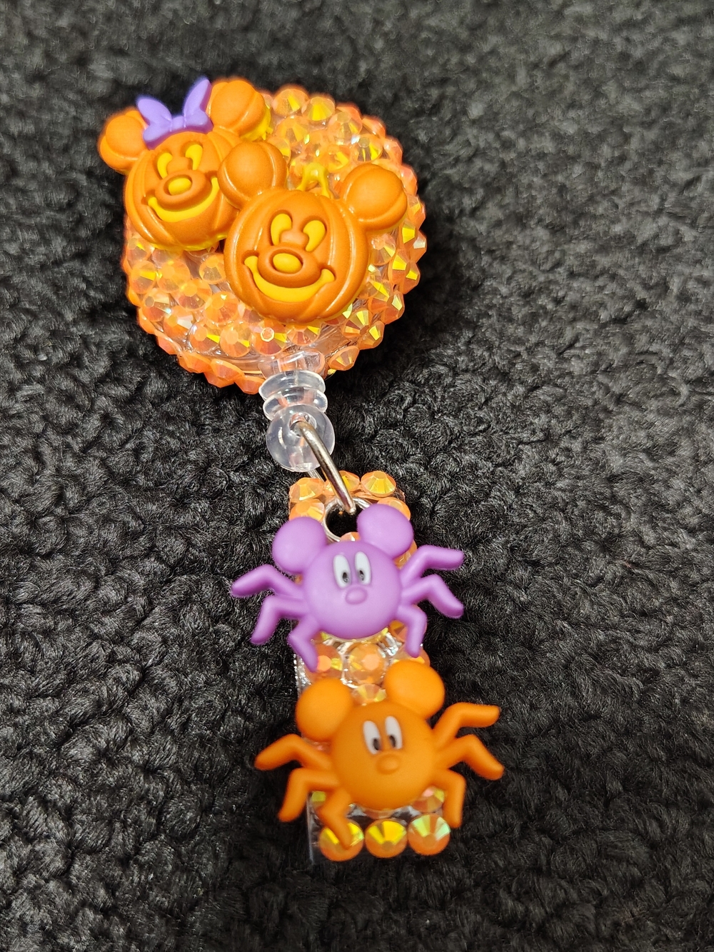 Disney Mickey & Minnie Mouse Halloween Pumpkin Spider Retractable Badge Reel